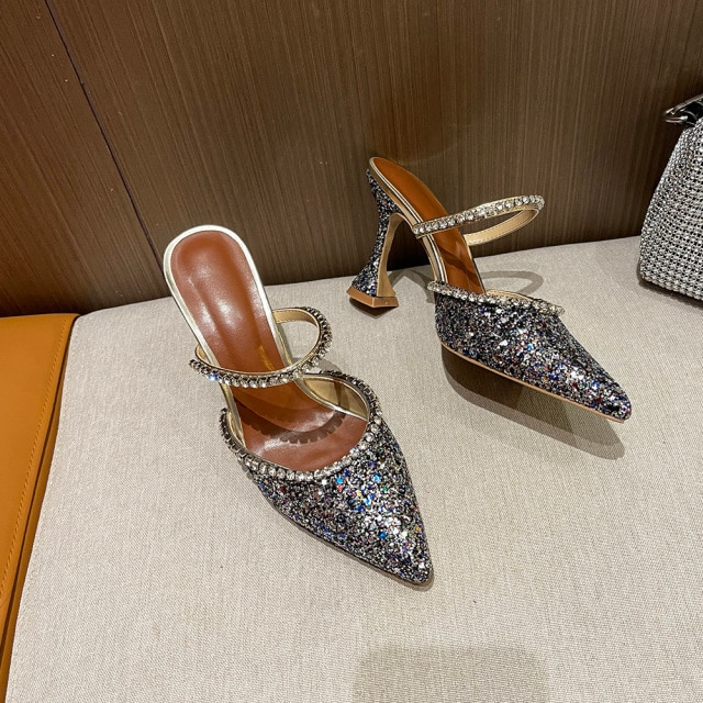 Silk Shoes with Sparkling Diamond